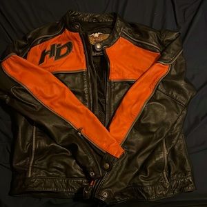 Harley Davidsons XL leather jacket (Like New)